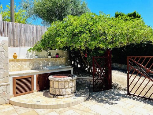 Rosa's trulli, tranquility and nature 15 min from the sea 