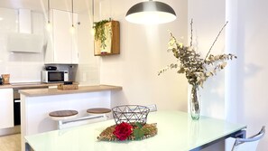 Frigorifero, microonde, forno, lavastoviglie