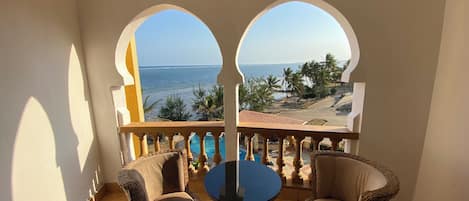 Family Apartment | Balcony