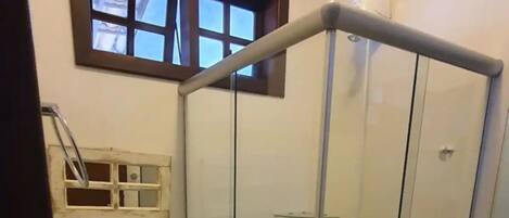 Whirlpool, Haartrockner, Bidet, Handtücher