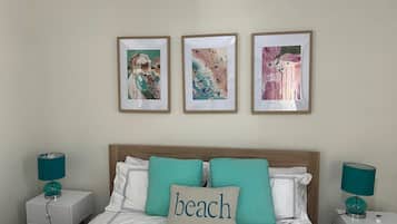 4 bedrooms, bed sheets