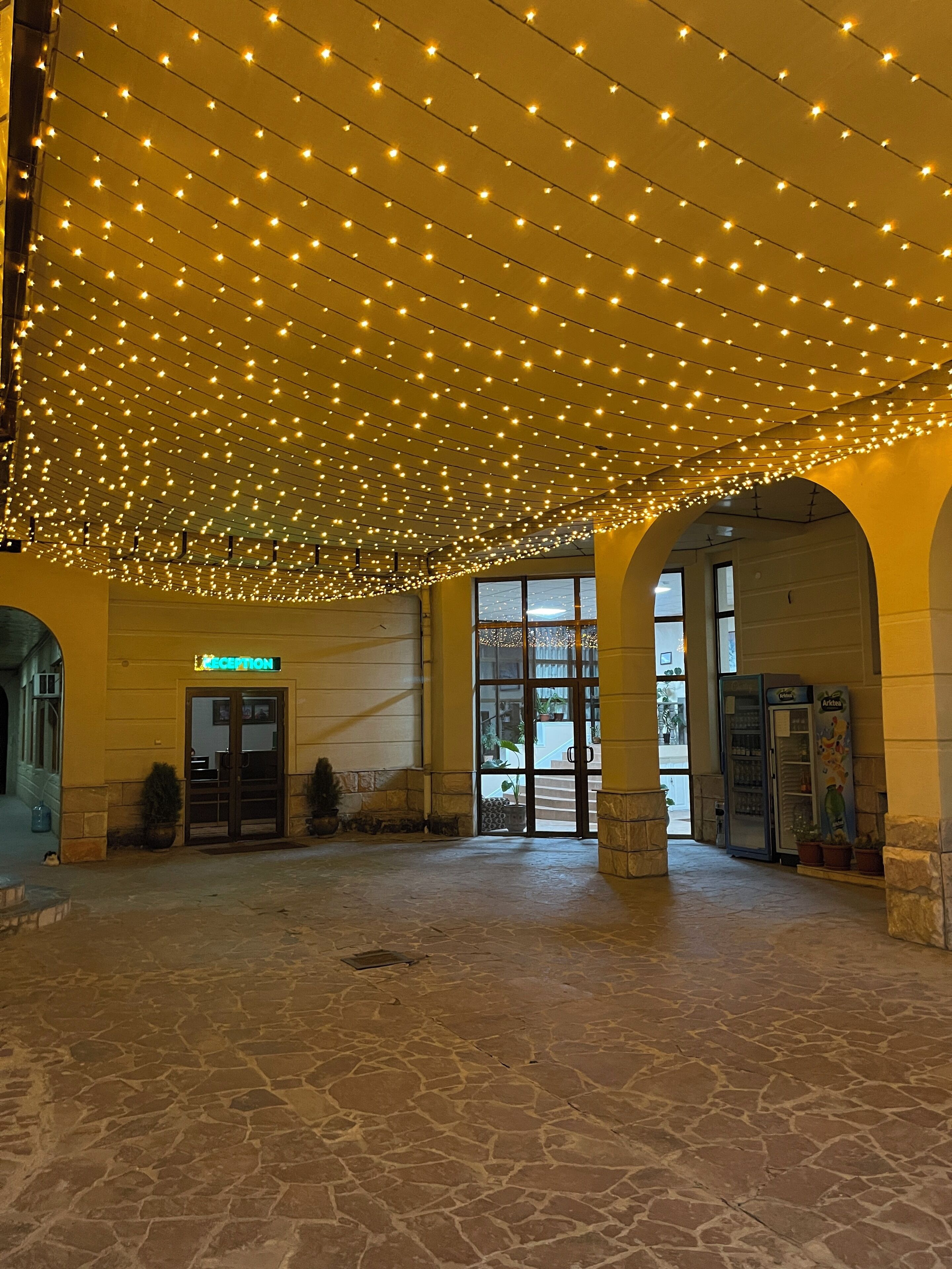 Photo - Green Hotel