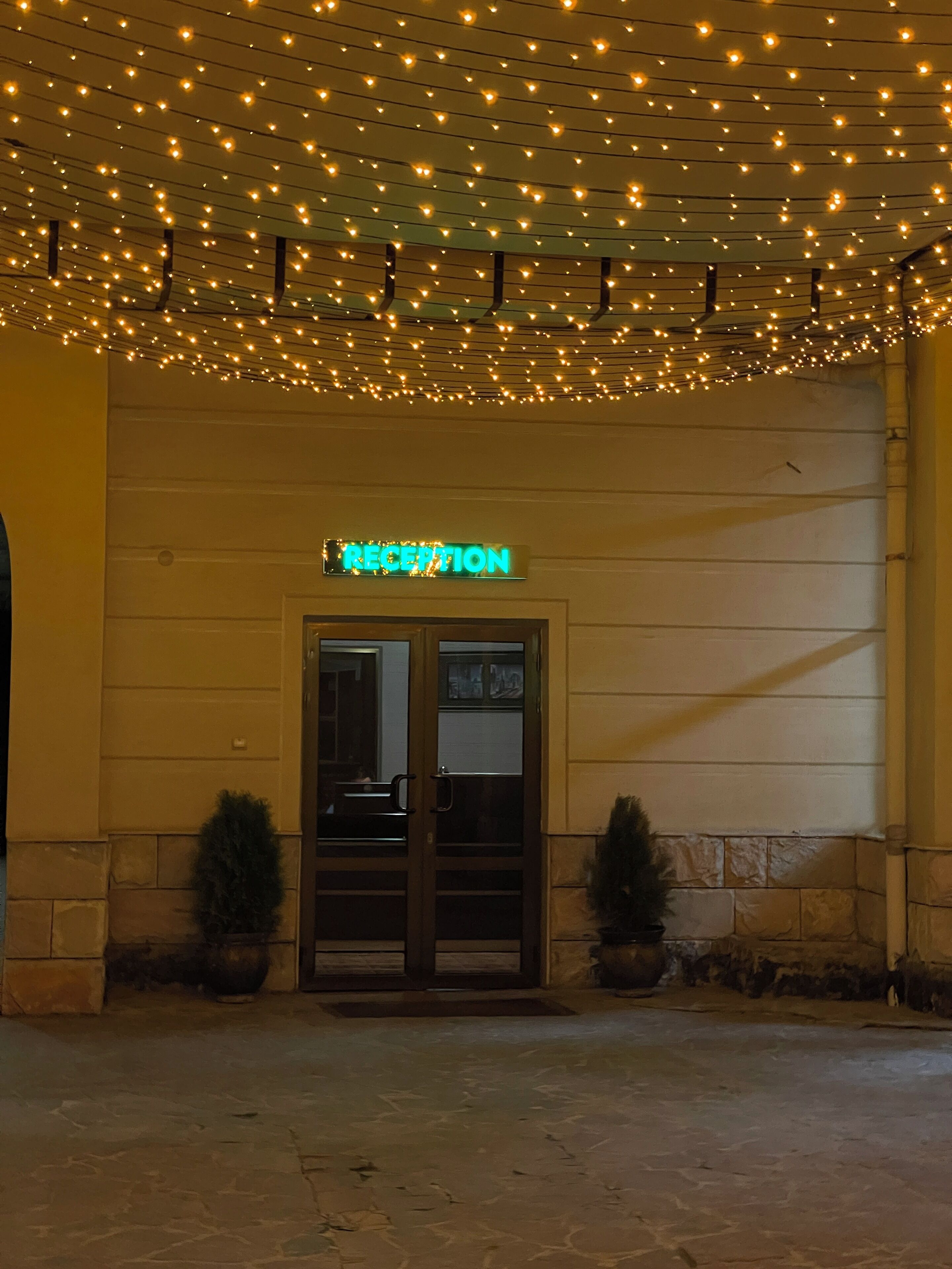Photo - Green Hotel