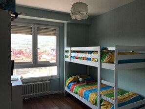 3 Schlafzimmer, Bügeleisen/Bügelbrett, WLAN, Bettwäsche