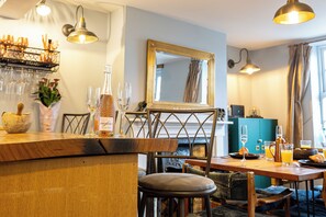 Dining - Rustic and Quirky Comfortable Cottage with Hot Tub (Old Heathfield)