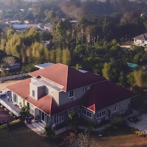 Aerial view - Le Best Pool Villa Chiangmai (San Sai)