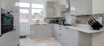 The Burton York 3 bedroom House sleeps 6