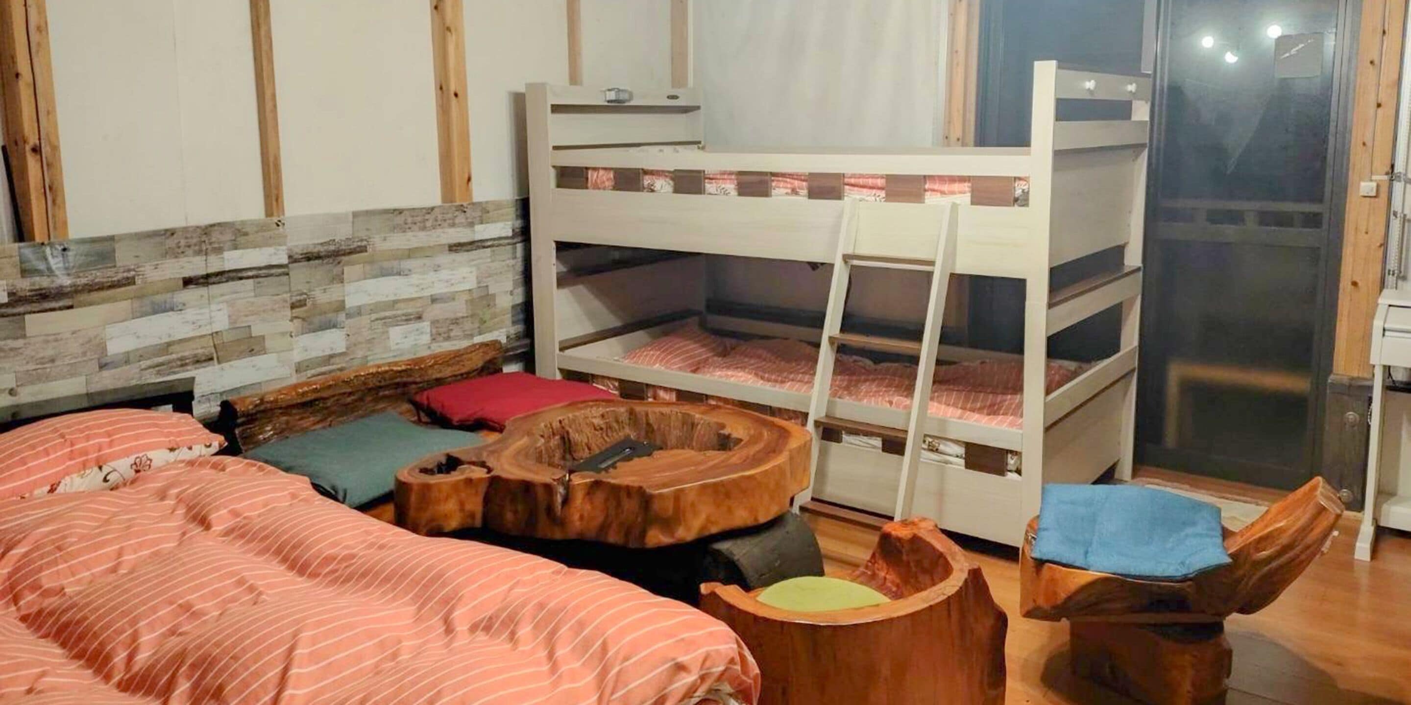 コテージ 1 ベッドルーム 禁煙 別館 | デスク、ベッドシーツ