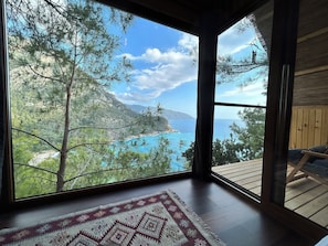 Melissa Evi | Free WiFi - Kabak Utopya (Fethiye)
