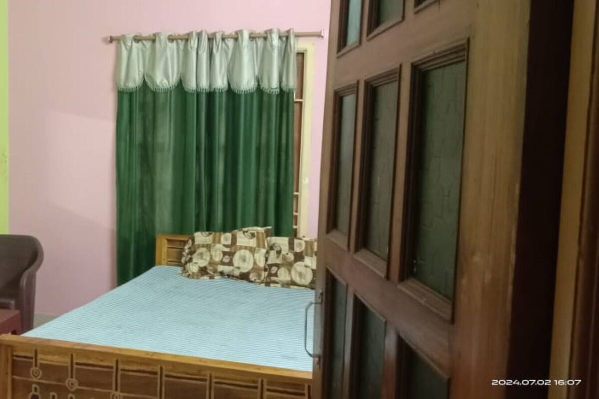 Deluxe Double Room | WiFi (free), bed sheets