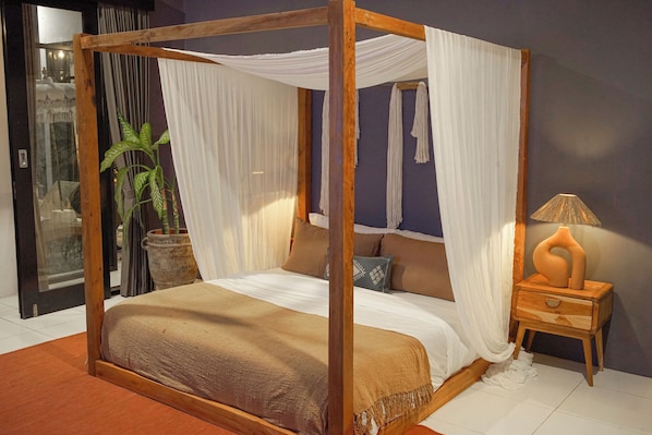 Comfort Villa, 3 Bedrooms, Pool View, Poolside