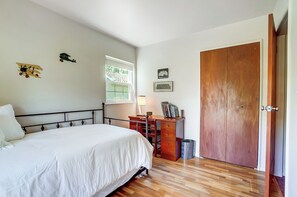 3 dormitorios, tabla de planchar con plancha, wifi gratis y ropa de cama