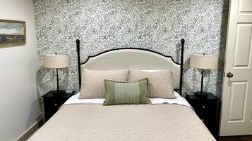 3 bedrooms, iron/ironing board, internet