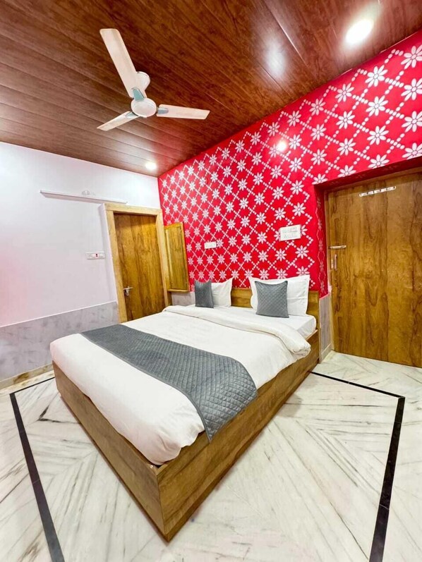 Free WiFi, bed sheets - Hotel Dhora Jaisalmer By GRB (Jaisalmer)