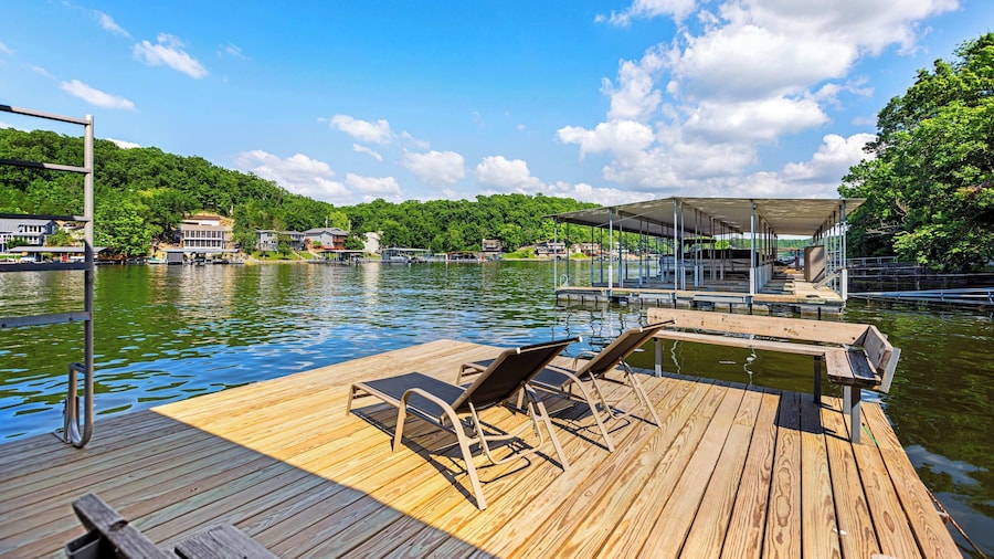 The Lake Shack Waterfront Life