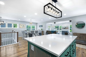 Casa, várias camas, cozinha (The Lake Shack) | Opções para refeição