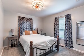 2 quartos, ferros/tábuas de passar roupa, Wi-Fi de cortesia