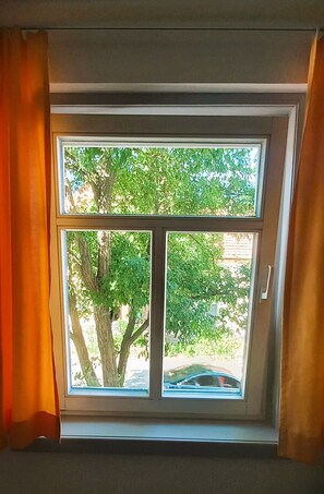 Eyach gem. Schlafsaal 4 Etagenbetten | Free WiFi, bed sheets - Hostel  Altes Spital Balingen (Balingen)