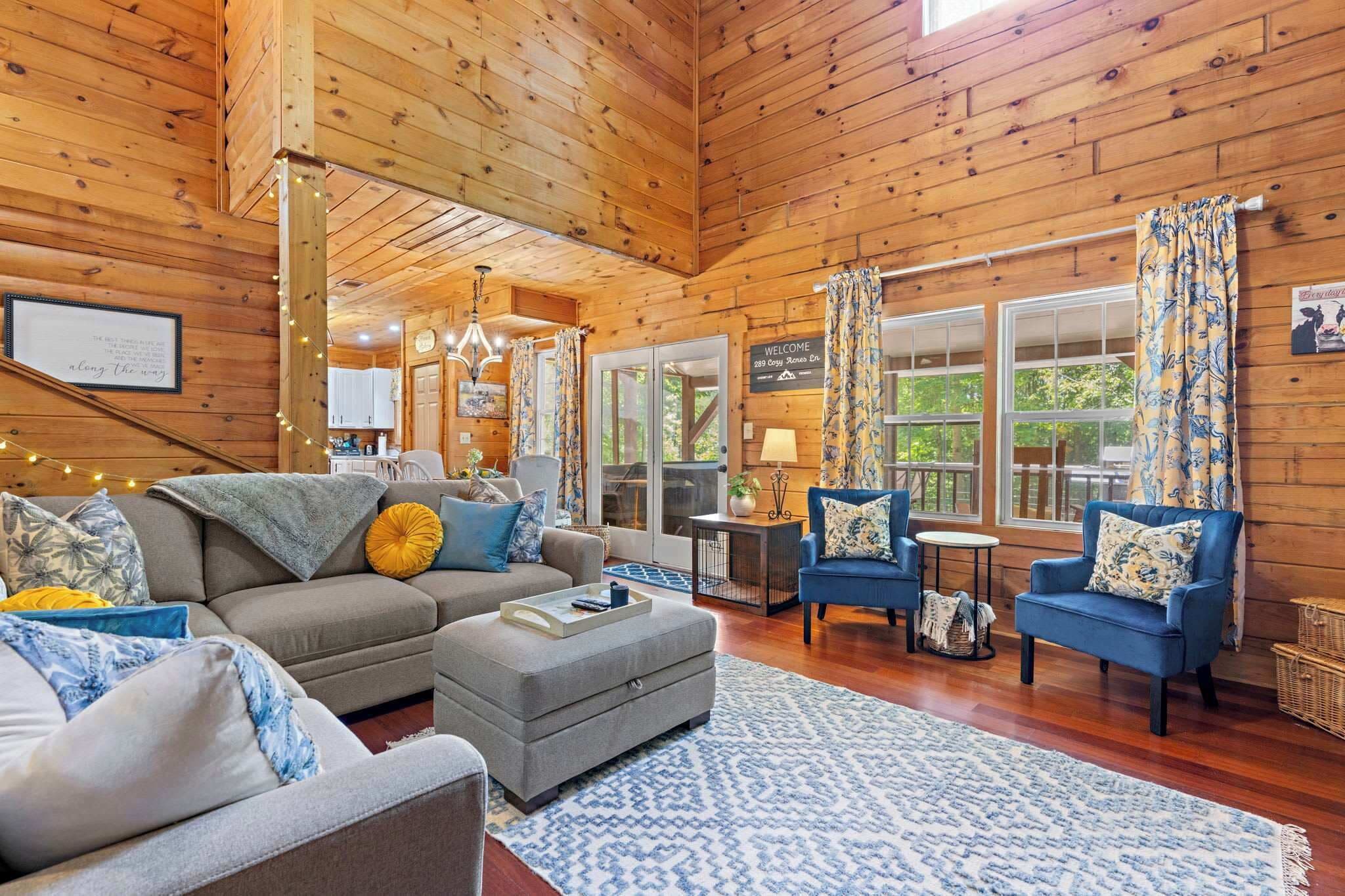 TV, fireplace, offices