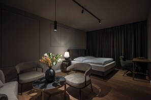 Desk, free WiFi, bed sheets - Leipzig Suites (Leipzig)