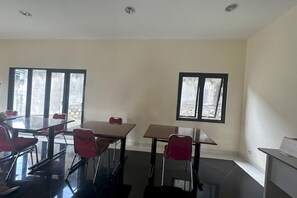 Lobby - OYO 94118 Homestayque Syariah (Cimahi)