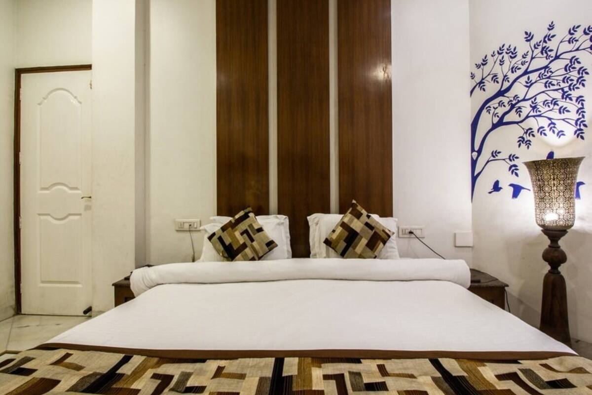 Deluxe Double Room | WiFi (free), bed sheets