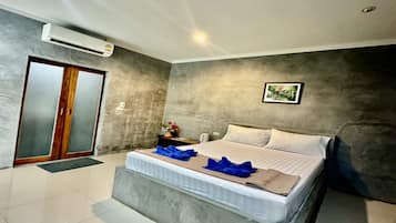 Standard Double Room | Desk, laptop workspace, free WiFi, bed sheets