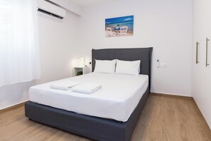 1 bedroom, iron/ironing board, free WiFi - Kipseli New Modern Cosy Apts Apt No 5 (Athens)