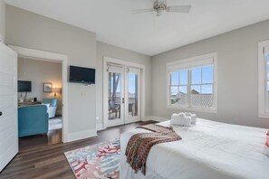 2 bedrooms, iron/ironing board, travel cot, free WiFi - 2BR Condo- Private Beach- Pool! (Santa Rosa Beach)