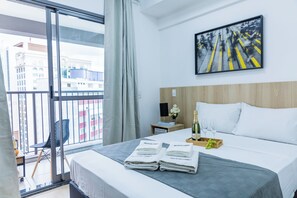Apartment | Living area | Smart TV