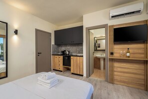 1 bedroom, in-room safe, iron/ironing board, free WiFi - Colori Di Maria-Rosso (Afantou)