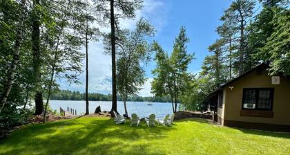 Winnipesaukee luxury waterfront 3-BDR home w/dock, views, AC, laundry, beach