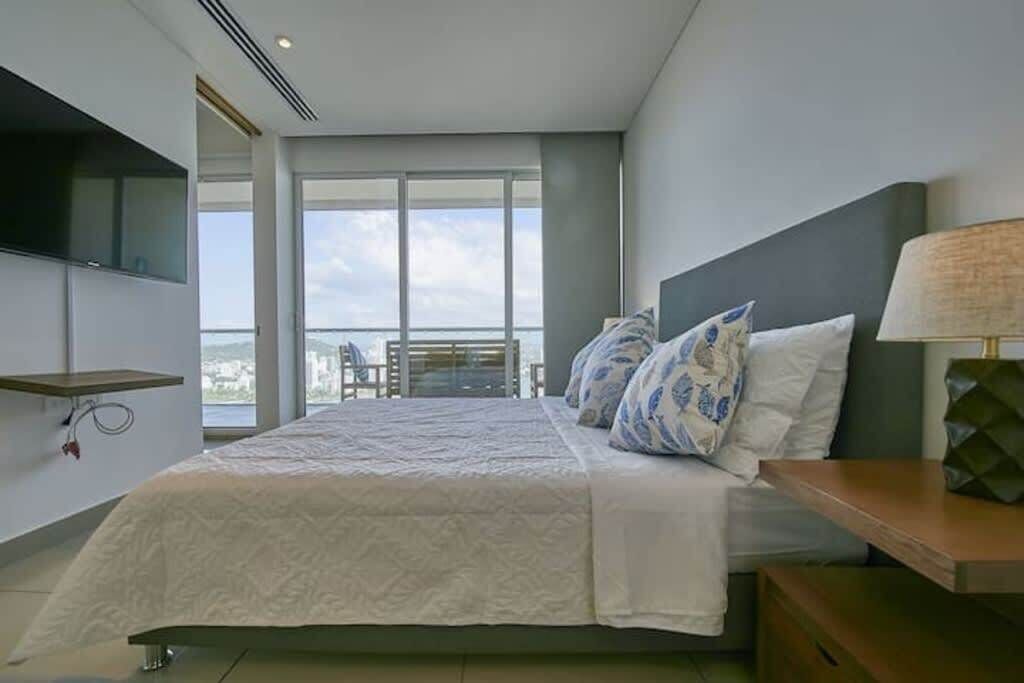 1 dormitorio, tabla de planchar con plancha, wifi