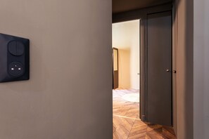 Interior - LE BOUDOIR AP4417 By Riviera Holiday Homes (Niza)