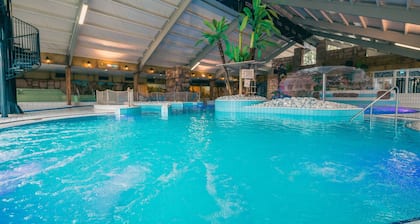 Nice Chalet With Airco Near Efteling