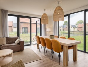Villa | Dining - Nice Villa Near the Veerse Meer (Wolphaartsdijk)