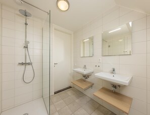 Villa | Badkamer