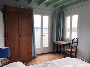 9 bedrooms, iron/ironing board, WiFi - Propriété Bord de mer (Étel)