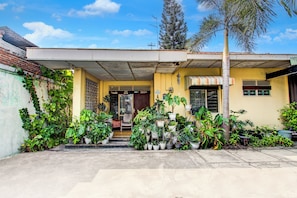 Front of property - Hotel O Homestay Arva (Karangmojo)