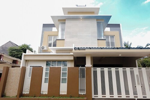 Hotel O Antosa Family Residence