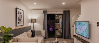 High Roller Luxury Casino Suite