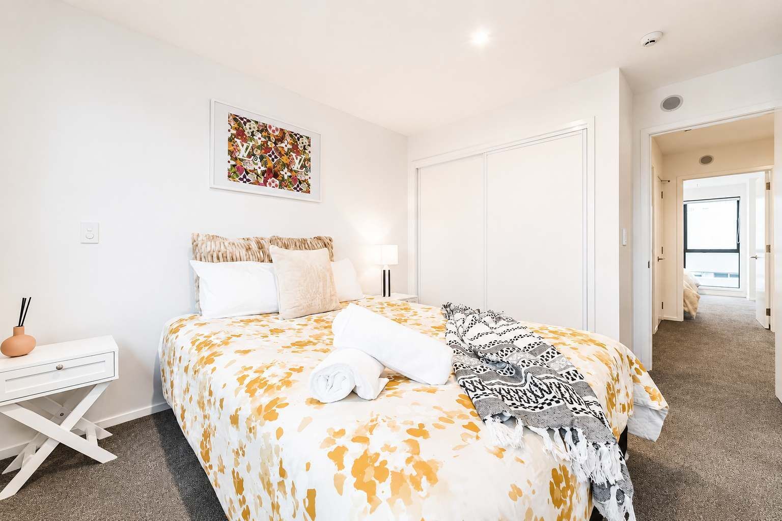2 bedrooms, iron/ironing board, WiFi, bed sheets