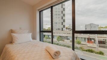 2 bedrooms, iron/ironing board, WiFi, bed sheets