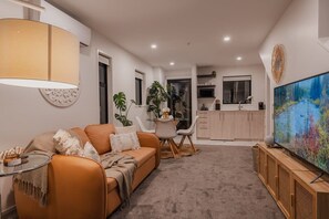 TV, offices