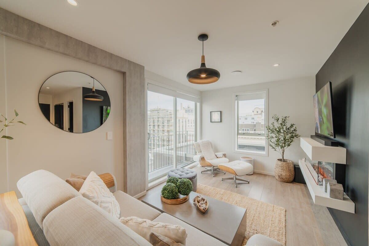 Télévision, cheminée