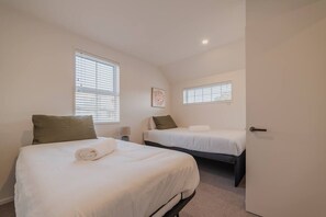 2 chambres, fer et planche à repasser, Wi-Fi, literie fournie