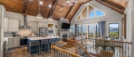 Televisor, llar de foc i videojocs