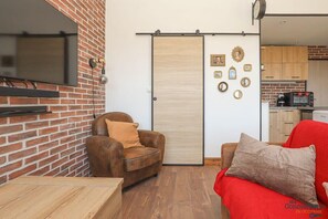 TV - Feretra - Duplex 33 m² – Métro Empalot à 3 min | Parking free (Toulouse)