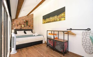1 bedroom, iron/ironing board, WiFi, bed sheets