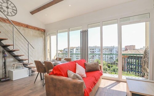 Feretra - Duplex 33 m² – Métro Empalot à 3 min | Parking free